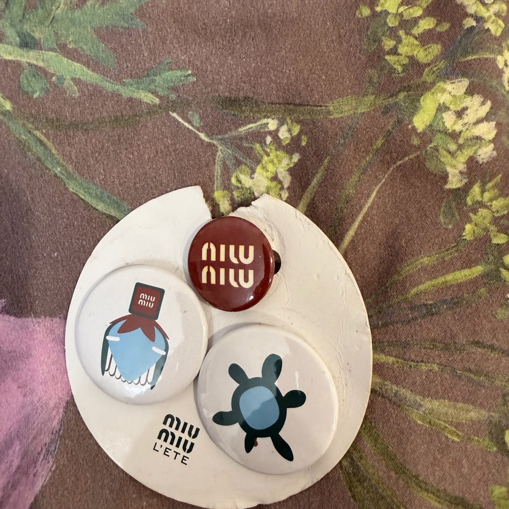 Miu Miu Accessories Set -pins from Miu Miu France